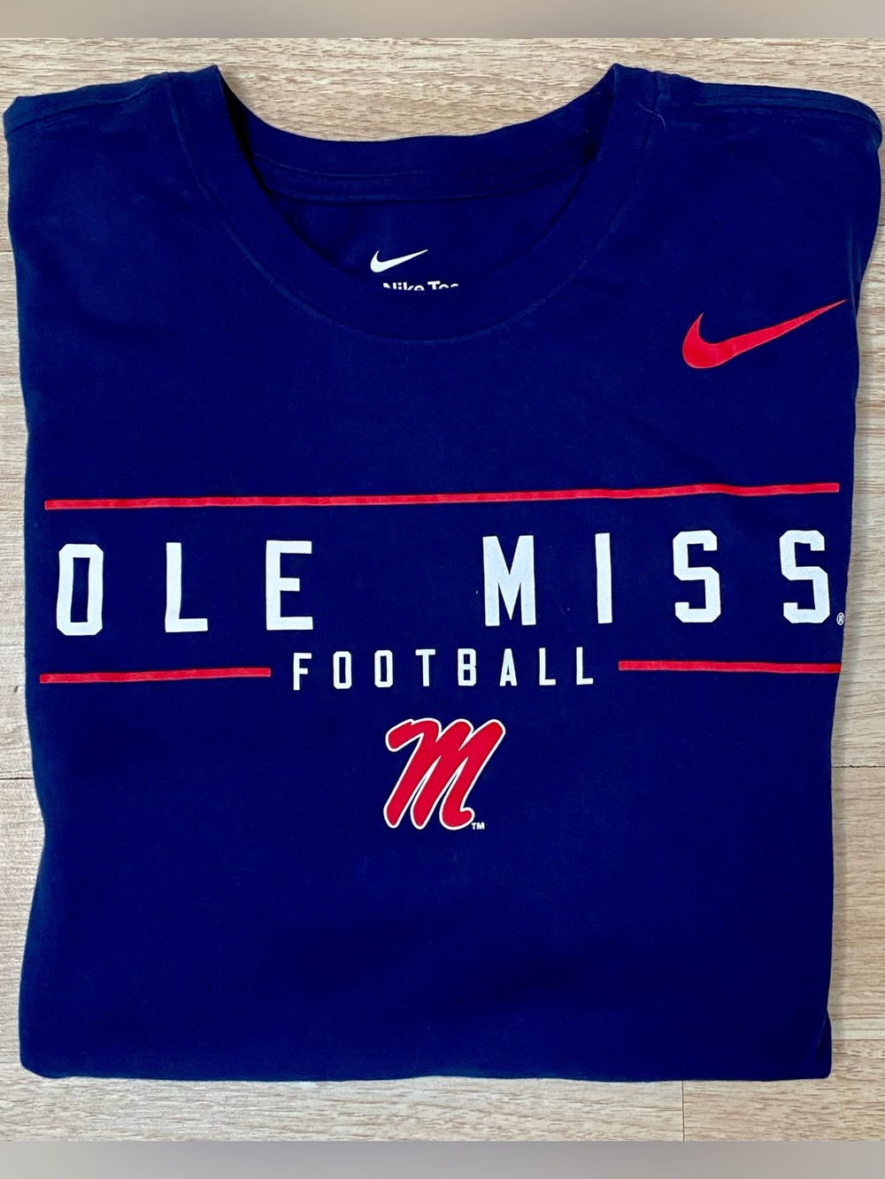 Nike Ole Miss Rebels Football T-Shirt Men’s Large Dri-Fit Short Sleeve Tee Shirt